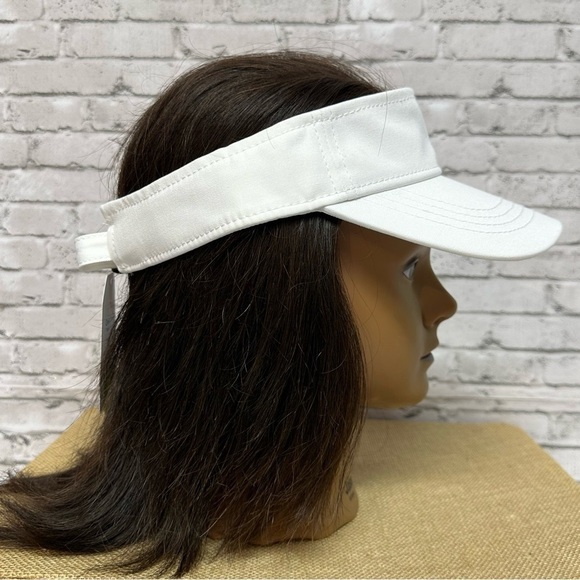 Time and Tru Women's One Size White Twill VISOR Hat Adjustable Sun Cap NEW - Picture 4 of 8